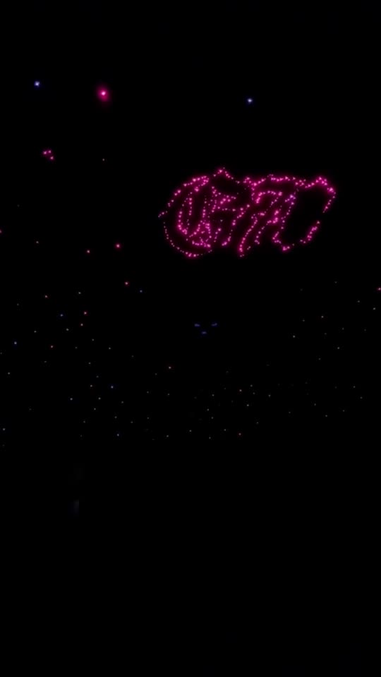 Genesis G70: Triple color stars, custom Genesis logo